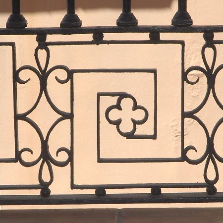 سيدجيس Hostal Parellades المظهر الخارجي الصورة