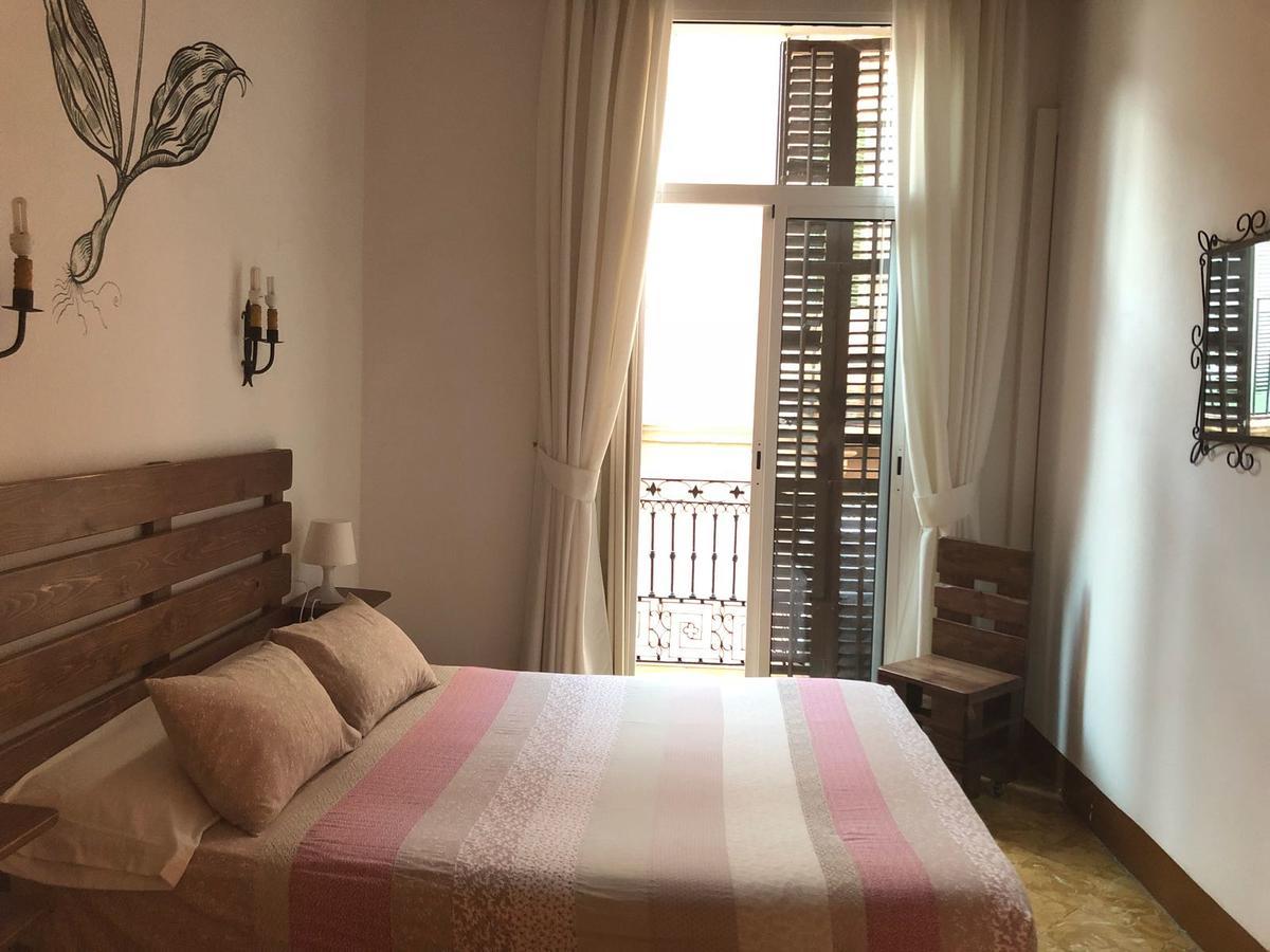 سيدجيس Hostal Parellades المظهر الخارجي الصورة
