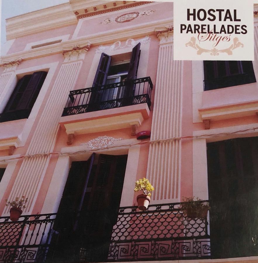 سيدجيس Hostal Parellades المظهر الخارجي الصورة