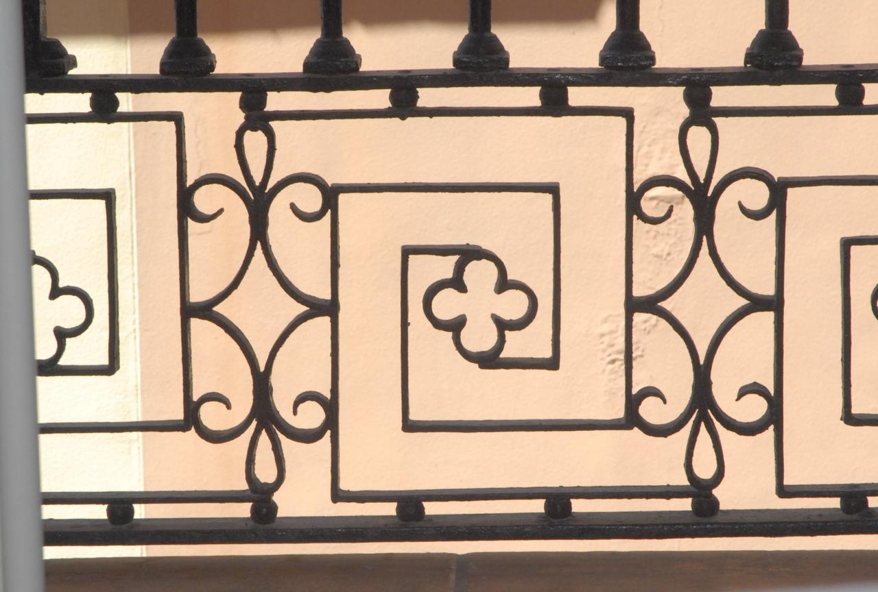 سيدجيس Hostal Parellades المظهر الخارجي الصورة