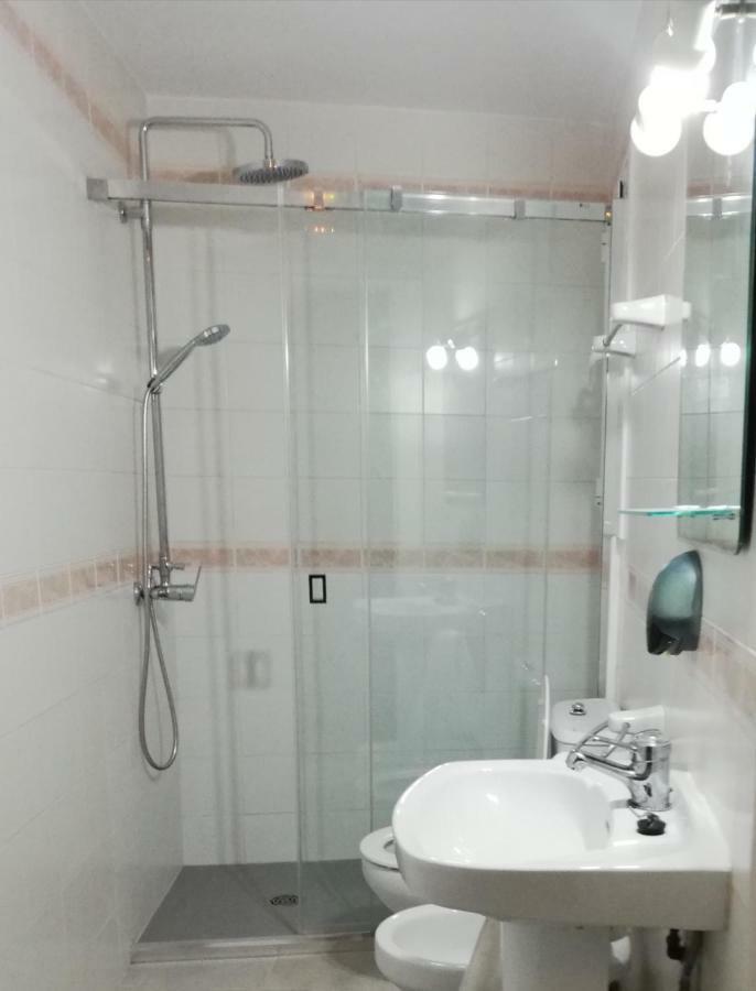 سيدجيس Hostal Parellades المظهر الخارجي الصورة
